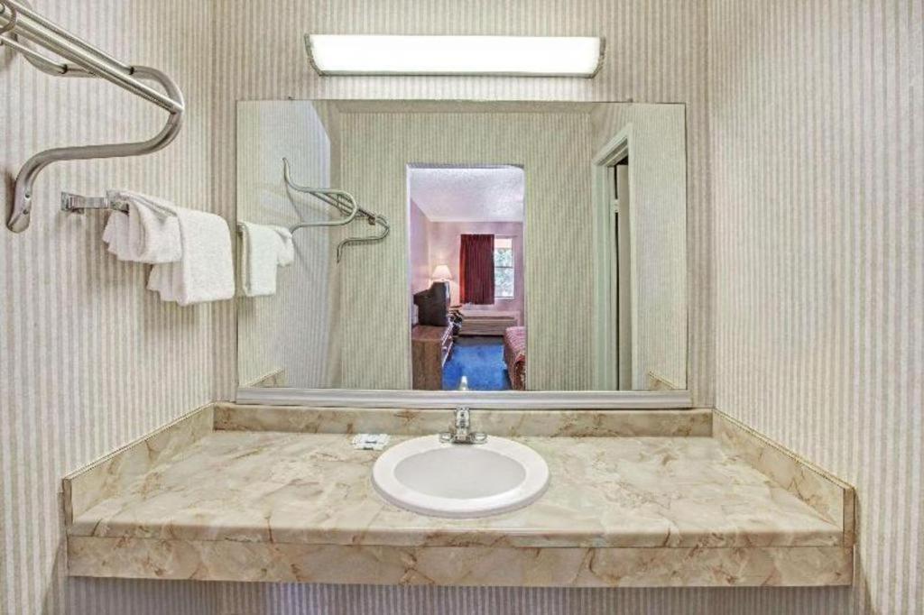 Knights Inn South Houston Tx المظهر الخارجي الصورة
